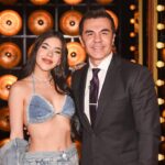 Adrián Uribe Instagram - Tener juntos a una leyenda de la televisión @donfranciscotv a una estrella juvenil nominada al latín Grammy @keniaos🔥 y a una enciclopedia humana @diegoruzzarin sólo es posible en @denochesinsueno 🇲🇽 Sábado 11 pm @canalestrellas 🇺🇸 Domingo 9/8 @univision