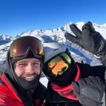 Adriane Galisteu Instagram - A gente cai mas não perde a pose… #ski #snowday ⛄️❄️⛷️ @valentin.perret