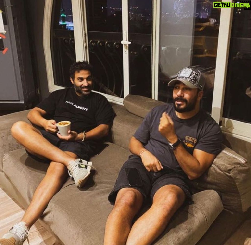 Ahmad Fahmy Instagram - اخويا.. كل سنة وانت طيب يا درويش ❤️