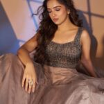 Ahsaas Channa Instagram - 🤎 On the cover of @fablookmagazine Styled by @milliarora7777 Outfit by @tabeerindia Mua @anjalichahalartistry Hair @amuthevar Photographer @nikhilshenoyphoto Cinematographer @chalchitrakar Artist Reputation Management @straighttalkcomm Fablook pr managed by @akshat_gutgutia