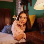 Ahsaas Channa Instagram - Hostel Daze S4, streaming on @primevideoin Makeup @makeupartistraga Hair by @pallavigadade