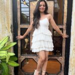Ahsaas Channa Instagram - 🤍🪩✨ Birthday dress so pretty by @ministrybymehar 📸 @twishadesaii The Lovefools