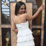 Ahsaas Channa Instagram - 🤍🪩✨ Birthday dress so pretty by @ministrybymehar 📸 @twishadesaii The Lovefools