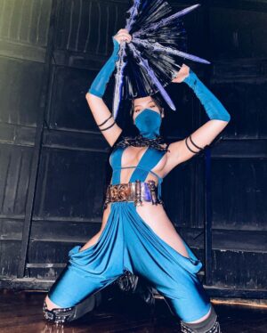 Aida Victoria Merlano Instagram - Hoy me di cuenta de que Kitana es la fantasía de muchos ❤️‍🔥 #Cosplay #MortalKombat
