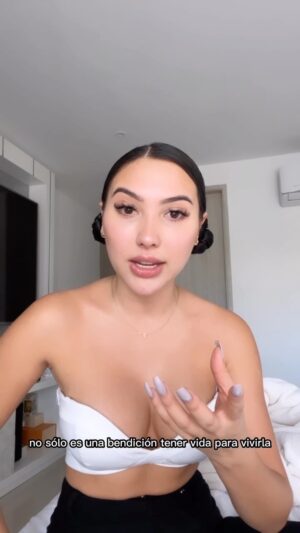Aida Victoria Merlano Instagram - Espero que este video te ayude a encontrar el coraje para irte de esos lugares que no te hacen feliz, para emanciparte de los “No puedo”, para liberarte de las cárceles en las que vivimos sin notarlo.