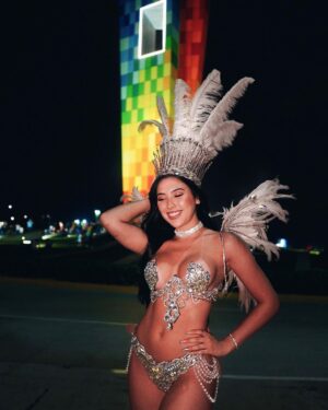 Aida Victoria Merlano Instagram - #BatallaDeFlores2022🎭🎭 Si hubiese podido elegir donde nacer, habría escogido Barranquilla, una y mil veces 🌺
