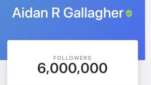 Aidan Gallagher Instagram - I’m in love with six million people 💋
