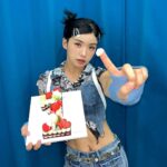 Aiki Instagram - 너에게 줄 초콜릿은 내입술. For 이끼💋 The chocolate for you is ma lips Valentine's Day