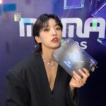 Aiki Instagram - 행복했다 in osaka #2022mamaawards 🇯🇵 あなたのことが好きです。Ryujin