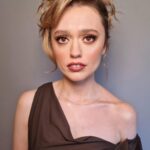 Aimee Lou Wood Instagram - THANK YOU @olivierawards . Had so much fun with the glorious @sheilaatim on Sunday. Lovely to present the gorgeous, dazzling, BRILLIANT @jodiemcomer and Paul their awards. Dress is vintage @viviennewestwood via @anniesibiza . Make up and hair by the TALENTED @society_makeup 💖💖💖💖💖