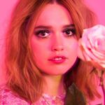 Aimee Lou Wood Instagram - Thank you for having me! @modmagazine Photographer: @josephsinclair ❤️❤️ Assistant : @stillsbyconnor Make Up: @emilywoodmakeup Hair : @shukeelhair Styling: @tillywheating Words: @thesandakin Best friend: @stewiesinclair