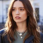 Aimee Lou Wood Instagram - #ad I HEART TIFFANY @tiffanyandco #returntotiffany #tiffanyandco