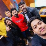 Akanksha Dubey Instagram - New Dhamaka #lukhnow Recordon Time @singhpawan999 @tiwariashutosh_writer @dhirajbabuan @priyanshusinghmusic @akankshadubey_official @vickysingh1341 @deepak_futurewiz @chhotebaba
