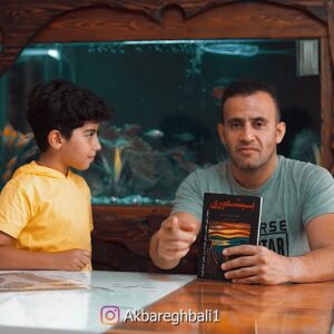 Akbar Eghbali Instagram - بچه هاى امروز بچه نيستن، گودزيلان، يادمه من به سن پسرم بودم ميرفتم روى پشت بوم ببينم لك لك ها براى كى بچه ميبرن؟. تگ و كامنت فراموش نشه كه اين پست هم جايزه داره.