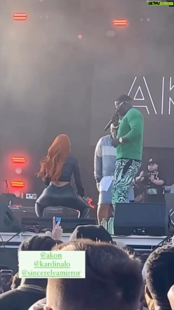 Akon Instagram - She heating up!!!! @sincerelyamirror blowing up!!!! 🔥🔥🔥