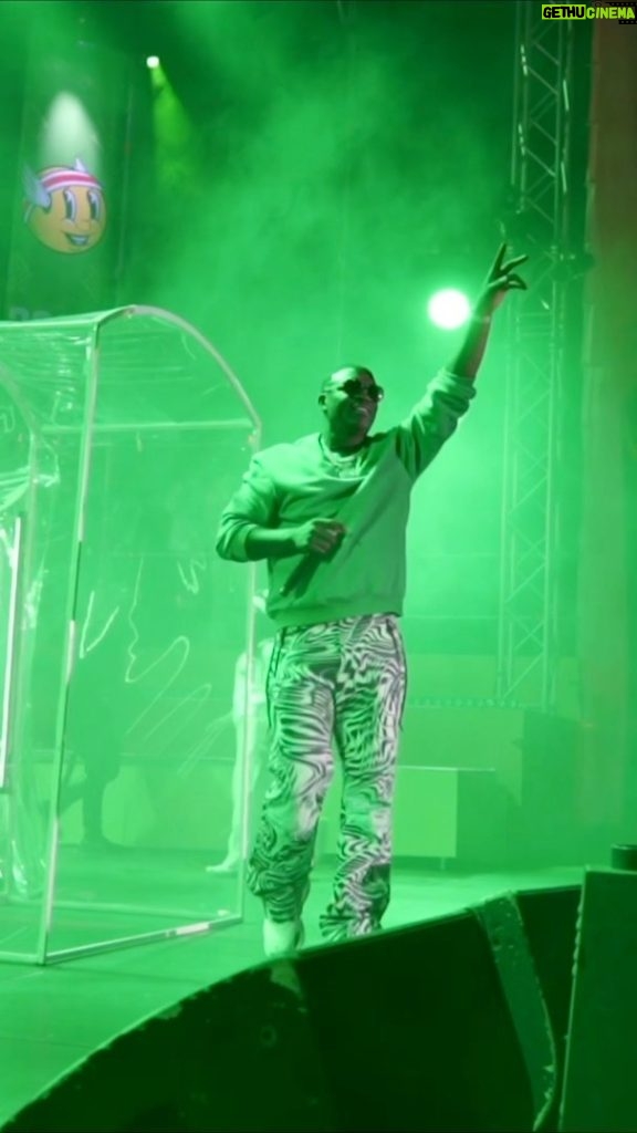 Akon Instagram - BIG FLEXA REMIX OUT NOW! @costatitch @alfakat__ @magang_officialsa #akon Johannesburg, South Africa
