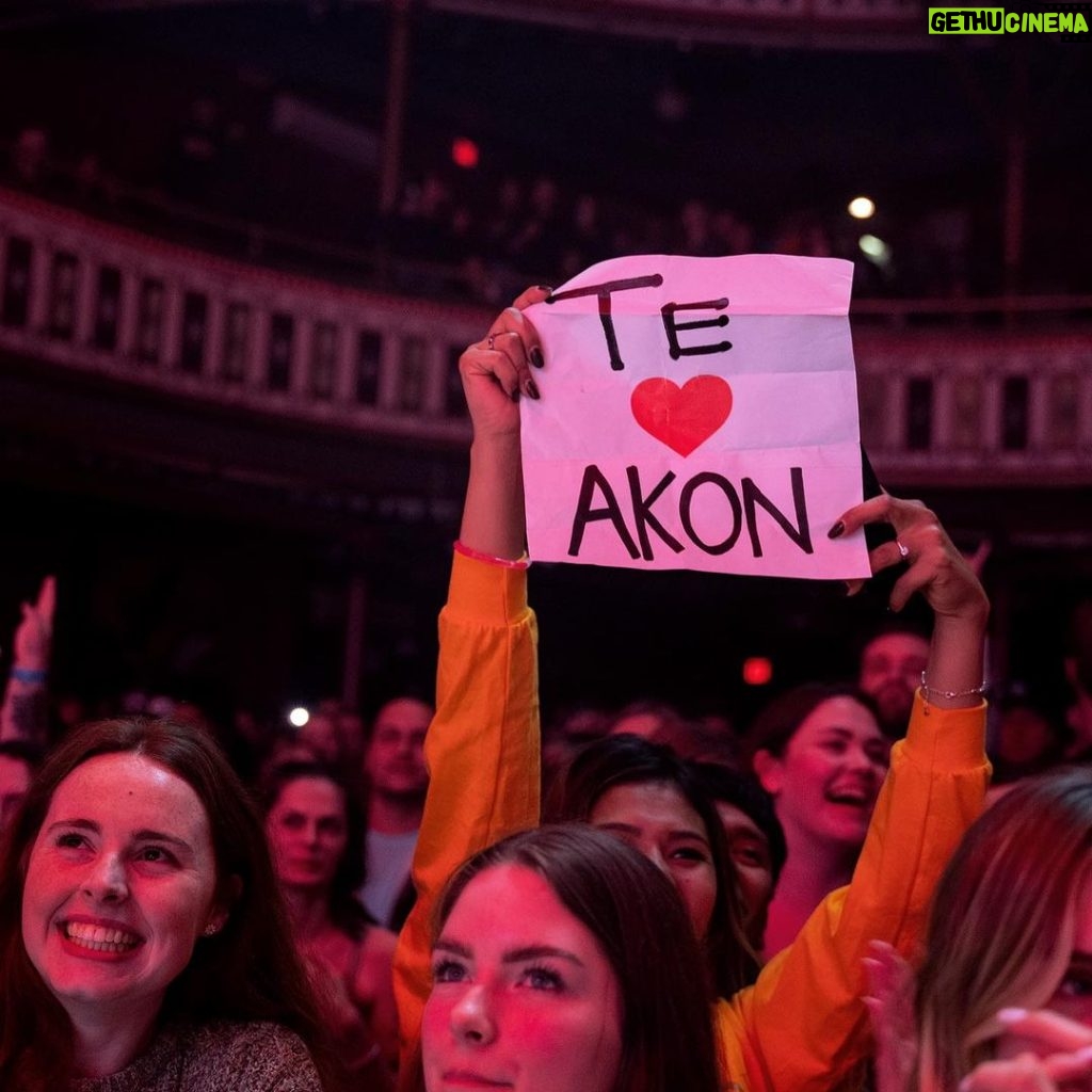 Akon Instagram - Thank you Atlanta super fans. Tonight was magical. Can’t wait to double back at the arena. Love Forever!!! 💪🏾 Atlanta, Georgia