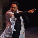 Akram Hosni Instagram - في حب خشبة المسرح 🎭 #يوم_المسرح_العالمي