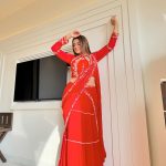 Akshara Singh Instagram - Freshly baked red 💋 . . . . . 💄 @ps_makeover29 🥻 @shivaliahmedabad @fashion_stylist_7 #aksharasingh #red #sunshine