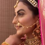Akshara Singh Instagram - chori chori chupke chupke ♥️✨ . . . . . Feeling like a queen 👸🏻 in banarsi #lehnga @jarierabanaras #aksharasingh #lfl #indian