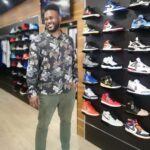 Alain-Gloirdy Bakwa Malary Instagram - Vous aussi, vous êtes accro aux sneakers ? 👟 Je sors jamais sans mes jojo ou Stan Smith. Et vous, c’est quoi votre paire préférée ? #jayzonmyfeet #jordan #nike #sneakers #cestbondeja Tours, France