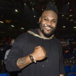 Alain-Gloirdy Bakwa Malary Instagram - Bonnes fêtes ma #teammakao ! Je vous souhaite le meilleur et l’accomplissement de tous vos projets 💪🏾 Je vous kiffe trop ! #cestbondeja #newyear #happynewyear #bestwishes