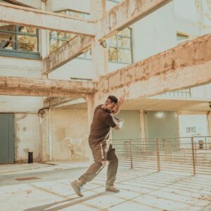 Alain-Gloirdy Bakwa Malary Instagram - Ma #teammakao quel sport pratiquez vous ? Moi c’est le penchak! 🏅 #sport #makao #makaoss11 #ss11 #waicestbon #pencaksilat #penchaksilat #training