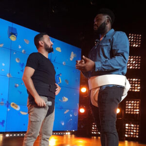 Alain-Gloirdy Bakwa Malary Instagram - Une soirée de dingue chez @tpmptv sur @c8lachaine 🙌🏾 Merci pour l’invitation 🔥 @pascalsoetens @b_castaldi @menes_pierre @isabellemoriniboscoff @cyrilhanouna @charlestheyssier #tpmp #c8 #makao #teammakao #sumo #secretstory #ss11 Vous étiez devant ? 📺