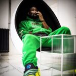 Alain-Gloirdy Bakwa Malary Instagram - 💚🤍💚 Petite halte avant la reprise des meeting de projet #greenDay #22022022 #makaogang #bodyguard #culture #shooting 📸 @hakimsyd / @anatoleshoot ✉️booking un mp Tours, France