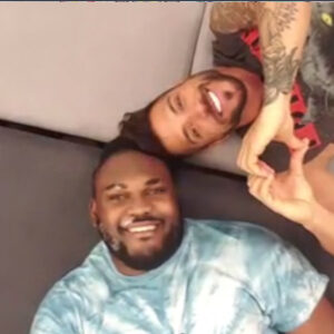 Alain-Gloirdy Bakwa Malary Instagram - Nouvelle session selfie 📸 #selfie #makao #teammakao #secretstory11 #secretstory #ss11 #waicestbon #cavabeaugosse #campusdessecrets #makaoss11