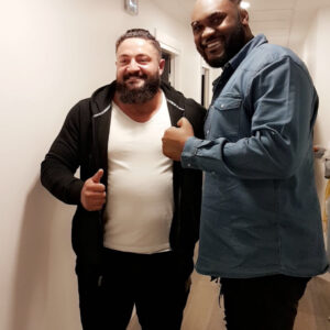 Alain-Gloirdy Bakwa Malary Instagram - Une soirée de dingue chez @tpmptv sur @c8lachaine 🙌🏾 Merci pour l’invitation 🔥 @pascalsoetens @b_castaldi @menes_pierre @isabellemoriniboscoff @cyrilhanouna @charlestheyssier #tpmp #c8 #makao #teammakao #sumo #secretstory #ss11 Vous étiez devant ? 📺