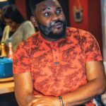 Alain-Gloirdy Bakwa Malary Instagram - Babygirl, what’s your name …? Let’s go pour finir les paroles 😏 Ce mois de janvier file à toute vitesse #makao #red #lifestyle #chill #tpain 📸 @hakimsyd Tours, France