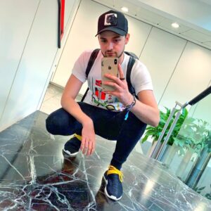 Alastair Aiken Instagram - Heading to NYC for the Fortnite World Cup! 🏆🎮😄