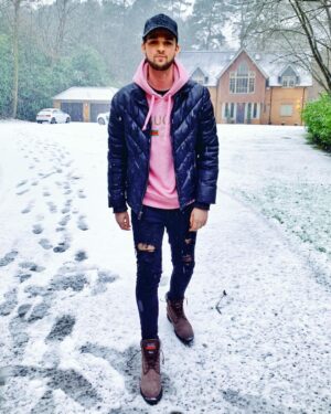 Alastair Aiken Instagram - Left the house for once ❄️