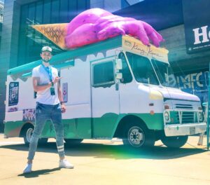 Alastair Aiken Instagram - Icecream anyone? 🍦☀️