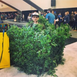 Alastair Aiken Instagram - Shhh... 👀🌳