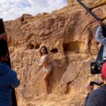 Alaya F Instagram - Wallah Habibi BTS✨ Big thank you to my wonderful, patient and super talented team @hairstylist_madhav2.0 @reshmaamerchant @umesh___2340 ♥️ Photos by @bhushangavasofficial #BadeMiyanChoteMiyan #WallahHabibi