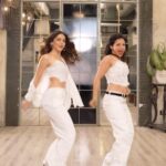 Alaya F Instagram - I was feeling FOMO so I decided to join in on the #GoMastMalangJhoom party with @akshaykumar sir, @tigerjackieshroff and @aslisona 😄😋 Dancing with the super talented and very lovely @alisha__behura ✨ Choreographed by the amazing @boscomartis ♥️ 📷Shot by @adityabhansali_ ☀️Shot at @blmdancestudios @vashubhagnani @aliabbaszafar @therealprithvi @manushi_chhillar @jackkybhagnani @deepshikhadeshmukh @ihimanshumehra @vishalmishraofficial @arijitsingh @Nikhitagandhiofficial @kamil_irshad_official @boscomartis @caesar2373 @pooja_ent @aazfilms @pvrpictures @zeemusiccompany @slglobal001 #BadeMiyanChoteMiyanOnEid2024