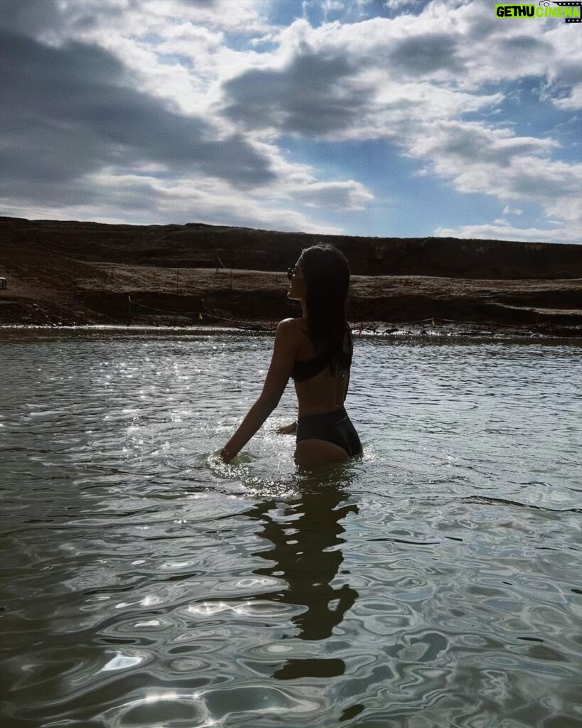 Alaya F Instagram - Natural spa day in the Dead Sea😋✨