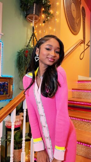 Alaya High Instagram - Who’s ready for a new episode tonight on Nickelodeon?!📺🧡🍿