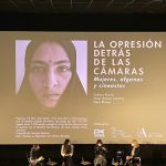 Alba Flores Instagram – ¡Hay actrices que corren serio peligro en Afganistán!
Y directoras, periodistas….como muchas otras. Solo por ser mujeres y tener ciertas profesiones. 
Así nos lo contaban en la @academiadecine , @cimamujer , @noor.alamarty de @womenbywomen_magazine y @sahraa.karimiii , directora de la película “Hava, Maryam, Ayesha” , después de su proyección en la sala.
Las instituciones internacionales NO están haciéndose cargo de dar refugio a todas estas mujeres que lo necesitan y tardan en llegar las leyes que las protejan. 
Lo mínimo es que cuando alzan sus voces las escuchemos y las difundamos. 
💜💜💜