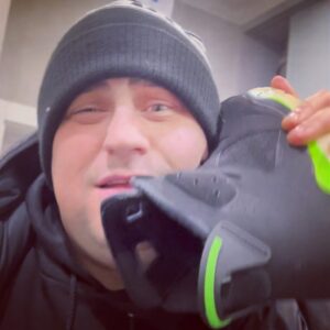 Albert Vasilyev Instagram - ТАК ШО Я ЗАЙДУ? @shlem_grga