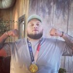 Albert Vasilyev Instagram - ПОДНЯЛ ЗОЛОТО НЕ ВЫЕЗЖАЯ С РАЙОНА. 🤼