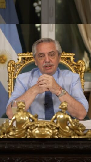 Alberto Fernández Instagram - Las medidas que anunció ayer el ministro @sergiomassaok son para ustedes: las familias argentinas. Pueden seguirlo en todas sus redes sociales para conocer en detalle este nuevo programa.

¿Por qué decidimos hacerlo? Porque te escuchamos y te leemos. Queremos mejorar tus ingresos.
