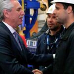 Alberto Fernández Instagram - Nos unimos por la patria. Ahora pongámosla en valor. Estamos construyendo el Tronador II, nuestro propio cohete propulsor para poner en órbita los satélites que también son nuestros 🛰️🚀 Tenemos una industria y una comunidad científica impresionante. Esto es soberanía 🇦🇷 Pipinas, Buenos Aires, Argentina