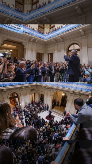 Alberto Fernández Instagram - Compartimos un emotivo encuentro junto a trabajadoras y trabajadores de @casarosadaargentina.

Quiero agradecer profundamente a cada funcionario y empleado del Estado durante estos cuatro años. Su compromiso con construir un mejor futuro para el pueblo argentino ha sido invaluable 🇦🇷