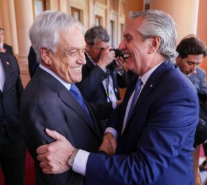 Alberto Fernández Instagram - Acabo de enterarme del fallecimiento del ex presidente de Chile, Sebastián Piñera.
Lo recuerdo con sincero afecto disfrutando de lindos encuentros que permanecen en mi más allá de nuestras diferencias. 
Mis condolencias a su familia y a todos lo que lo han querido.