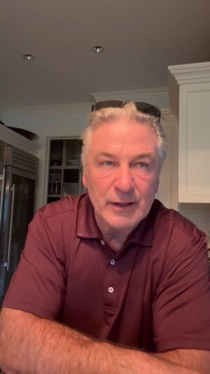 Alec Baldwin Instagram - Today I’m so happy to share part two of Alec Baldwin revealing his top 5 @woodyallenofficial films! 

Alec, who starred in three Woody classics—‘Alice’ (1990), ‘To Rome With Love’ (2012) and Blue Jasmine (2013)—finishes off his top 5 with three much loved Woody Allen films. Once again I’d like to express my sincere gratitude to Alec for making this happen ✨

#WoodyAllen #AlecBaldwin #WoodyAllenFilms
