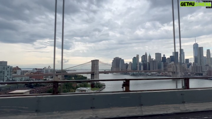 Alec Baldwin Instagram - 20 seconds of NY…