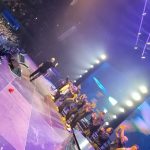 Alejandro Sanz Instagram - Cerramos el telón tras cien conciertos, hemos creado una familia de más de un millón de almas, no celebremos el final de #SANZenVivo sino el nacimiento de infinitos momentos que bailarán en la sinfonía de nuestros recuerdos. GRACIAS por #NuestroÚltimoMomento ha sido increíble 🙌 🥷